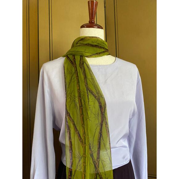 Vintage scarf in green with bamboo print - Picture 3 of 5